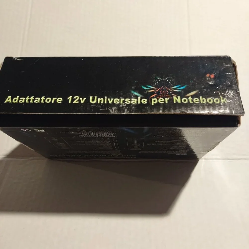 Universal 12V Laptop Car & Airplane Adapter With Multiple Tips-VTG-NEW